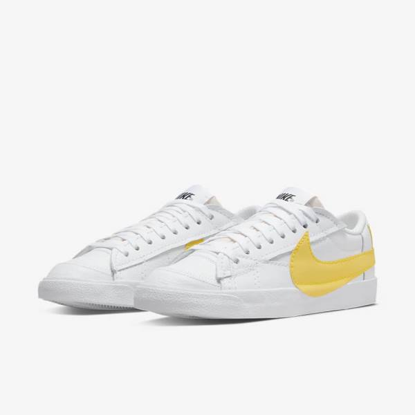 Zapatillas Nike Blazer Low Jumbo Hombre Blancas Negras Naranjas | NK512RND