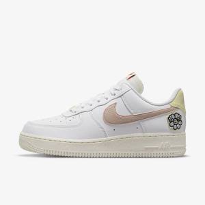 Zapatillas Nike Air Force 1 07 SE Mujer Blancas Azules Rosas | NK841ZRT